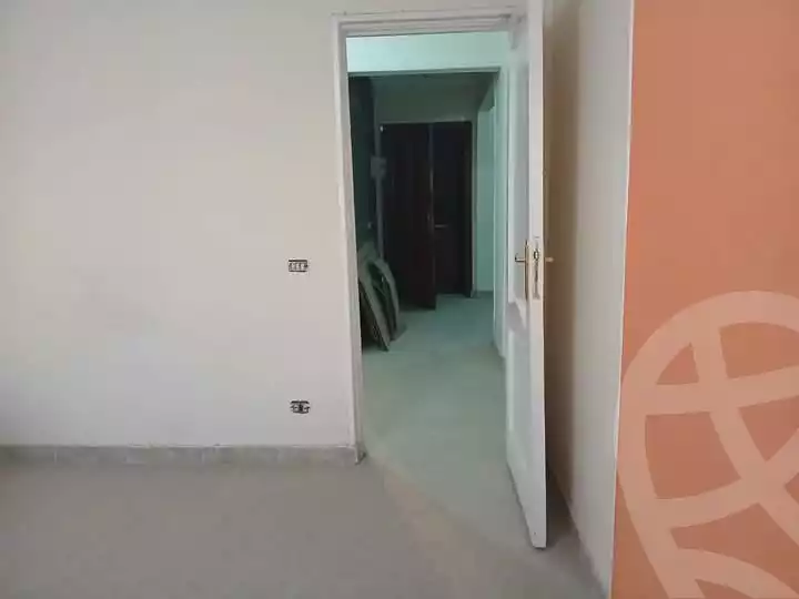 https://aqarmap.com.eg/en/listing/5764581-for-sale-cairo-mokattam-el-hadabah-el-wosta-el-mantaqa-el-rabaa-street-33