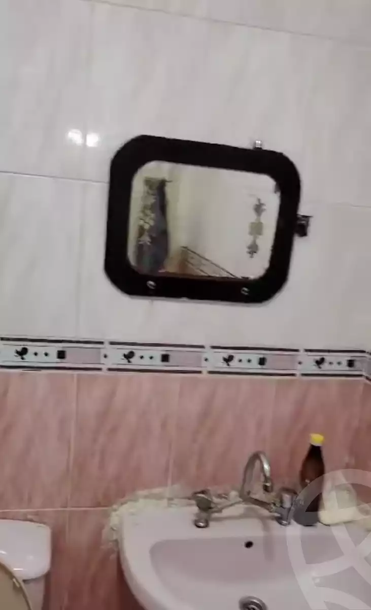 https://aqarmap.com.eg/ar/listing/5767483-for-sale-alexandria-l-jmy-lbytsh-el-hanafeya-st