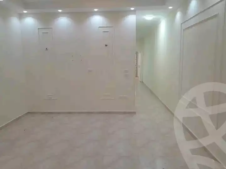 https://aqarmap.com.eg/en/listing/5767756-for-sale-cairo-mokattam-lhdb-l-ly-el-naforah-square