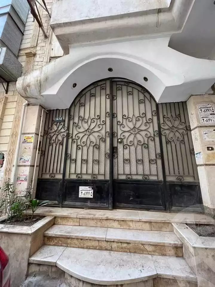 https://aqarmap.com.eg/ar/listing/5771044-for-sale-monufia-shibin-el-kom-shr-ljl-lbhry