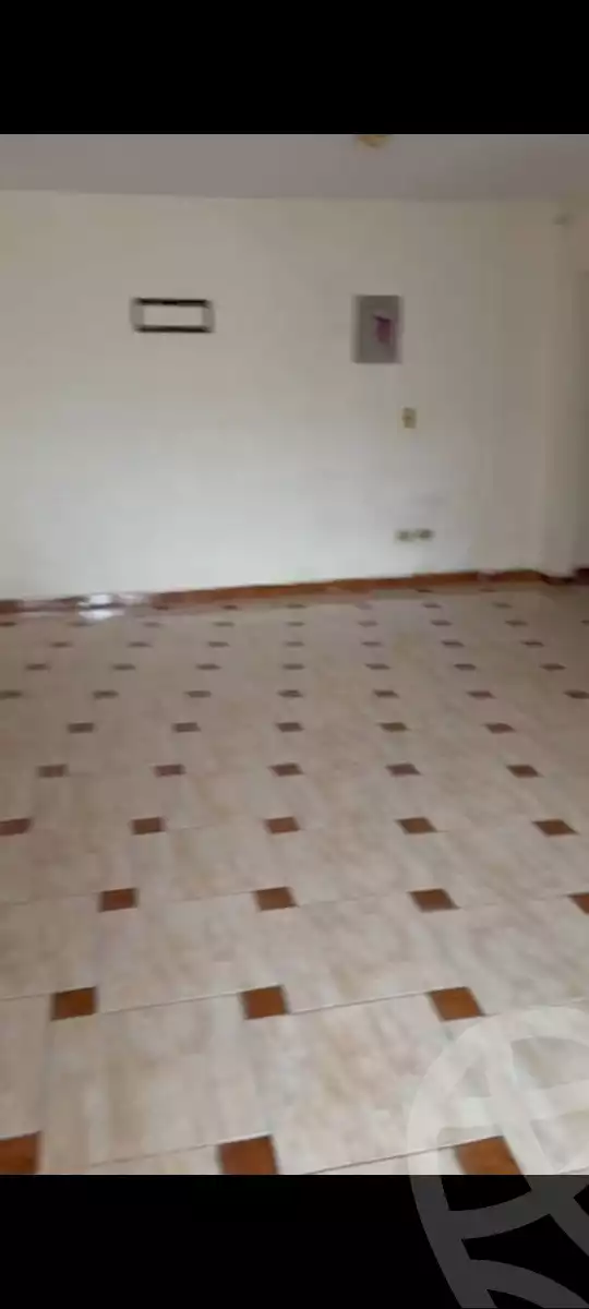 https://aqarmap.com.eg/en/listing/5773535-for-sale-cairo-helwan-helwan-el-sharkeya-mostafa-safwat-st