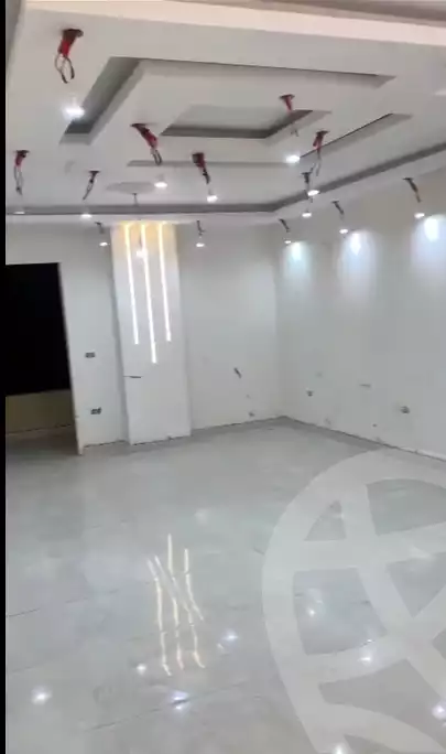 https://aqarmap.com.eg/en/listing/5773800-for-sale-cairo-mokattam-lhdb-l-ly-el-naforah-square