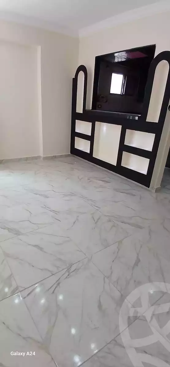 https://aqarmap.com.eg/en/listing/5773997-for-sale-alexandria-bahray-el-anfoshy-sidi-yakout-st