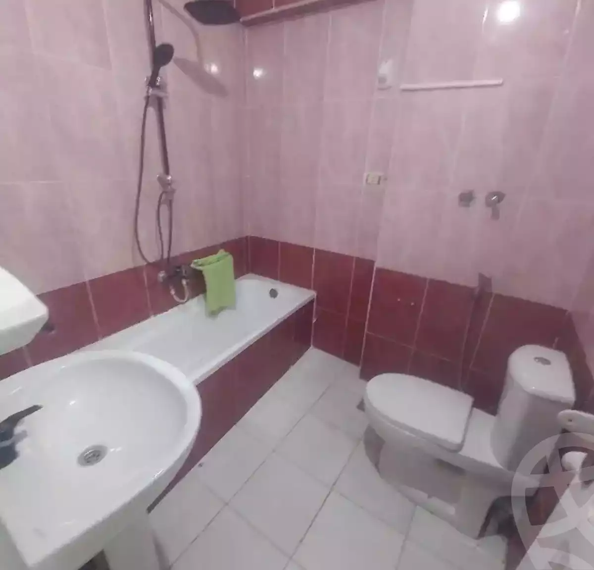 https://aqarmap.com.eg/en/listing/5774375-for-sale-alexandria-ganaklis-shr-mrtdy-bsh