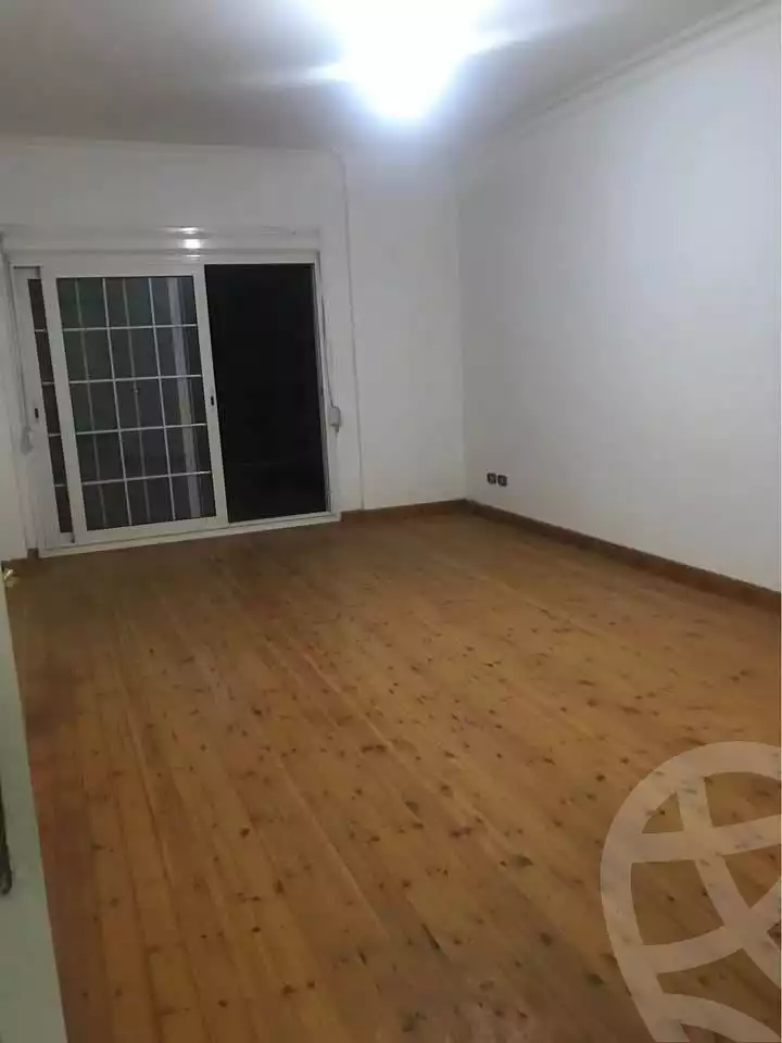 https://aqarmap.com.eg/en/listing/5775090-for-rent-alexandria-ganaklis