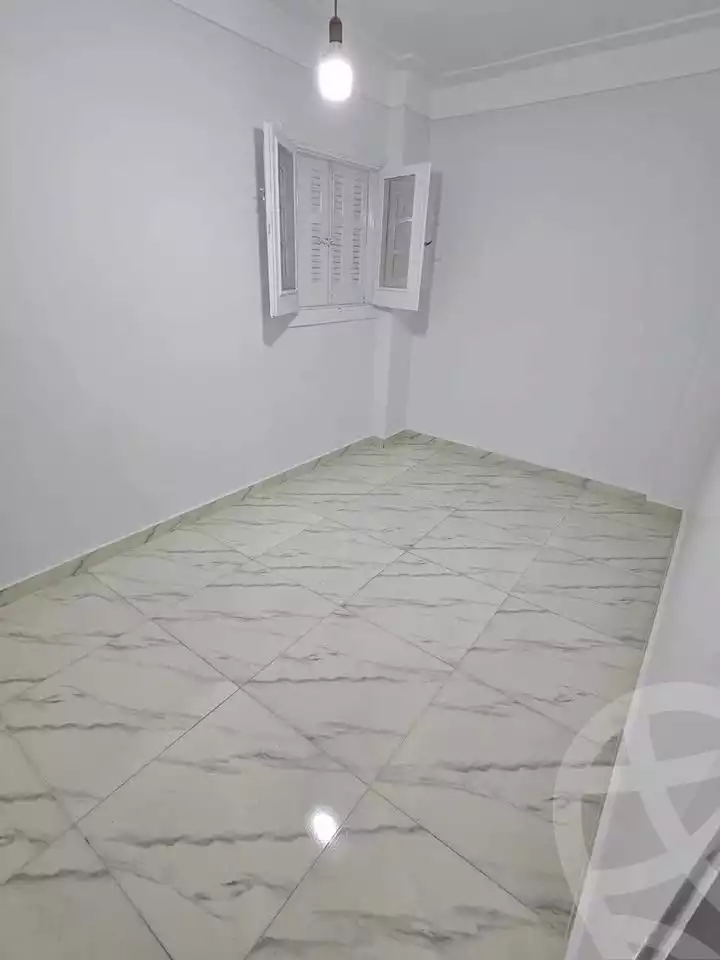 https://aqarmap.com.eg/ar/listing/5775133-for-rent-alexandria-camp-cesar-port-said-street