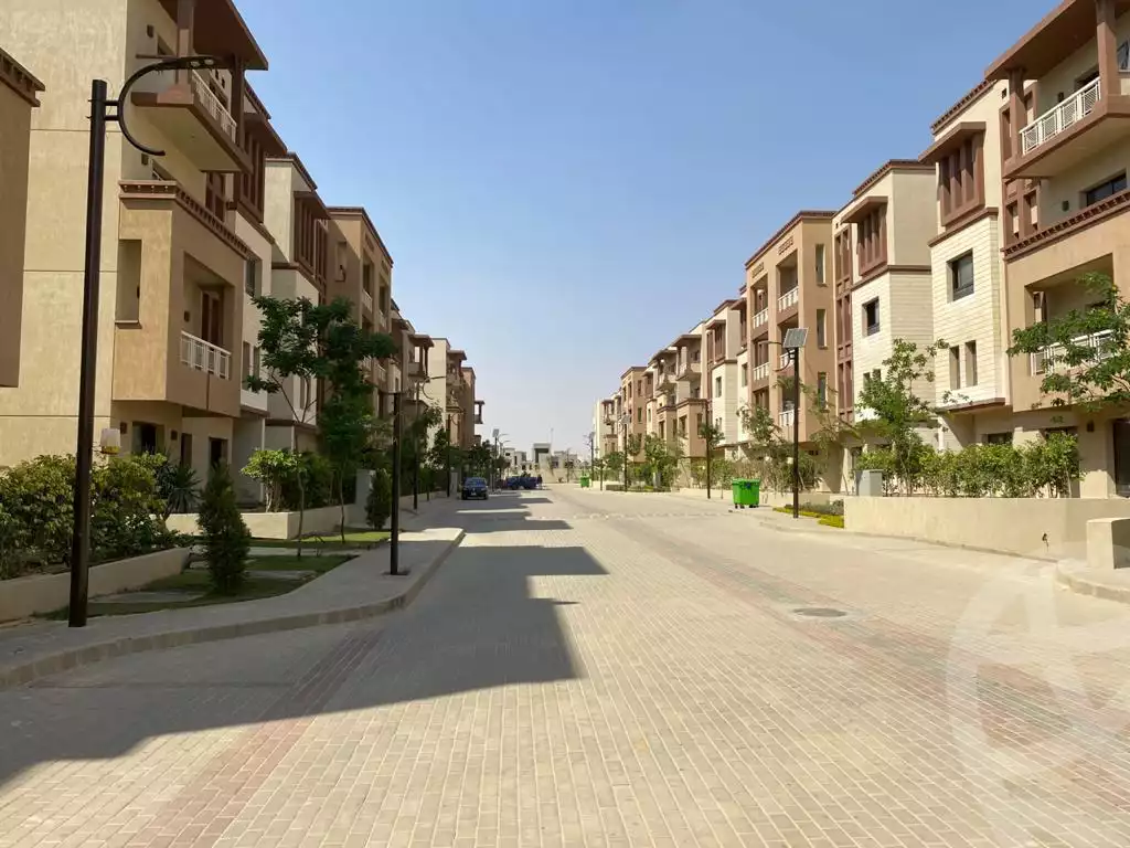 https://aqarmap.com.eg/ar/listing/5775311-for-sale-cairo-6th-of-october-compounds-green-5