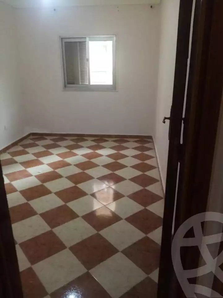 https://aqarmap.com.eg/en/listing/5776517-for-rent-alexandria-sydy-bshr