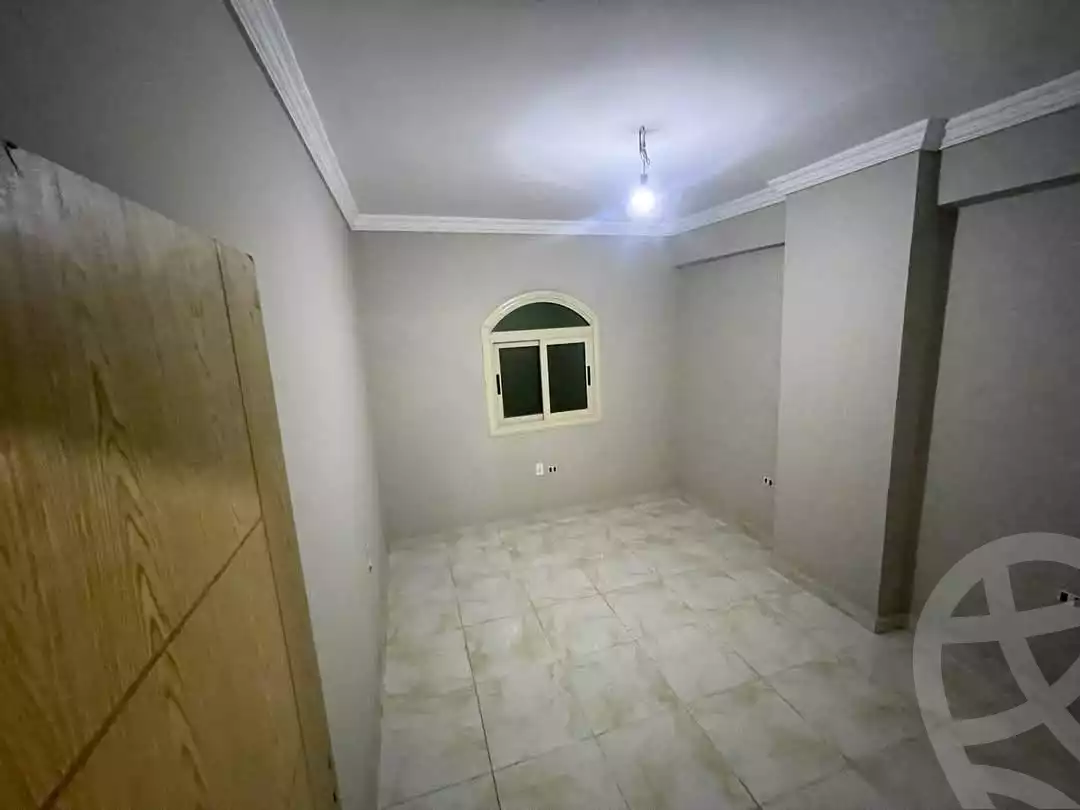 https://aqarmap.com.eg/ar/listing/5778324-for-sale-cairo-helwan-hadayek-helwan-nile-corniche-st