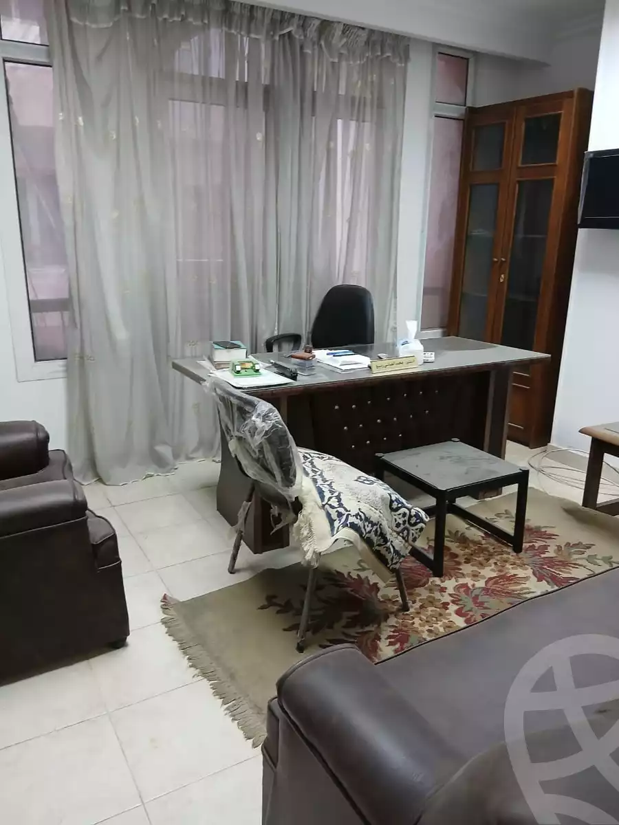 https://aqarmap.com.eg/en/listing/5778581-for-rent-cairo-downtown-el-tahrir