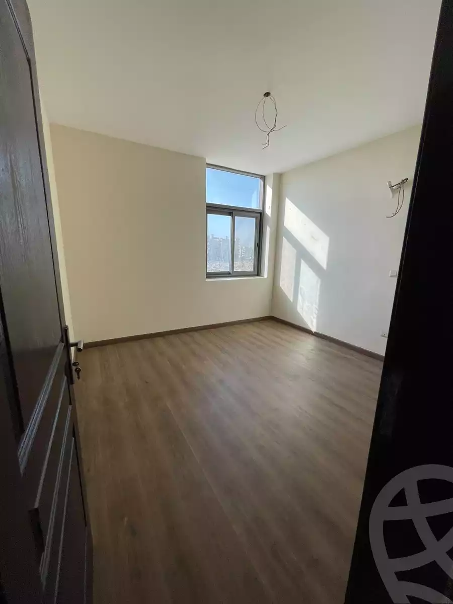 https://aqarmap.com.eg/en/listing/5780643-for-sale-cairo-new-cairo-compounds-el-deyar-mokhabarat