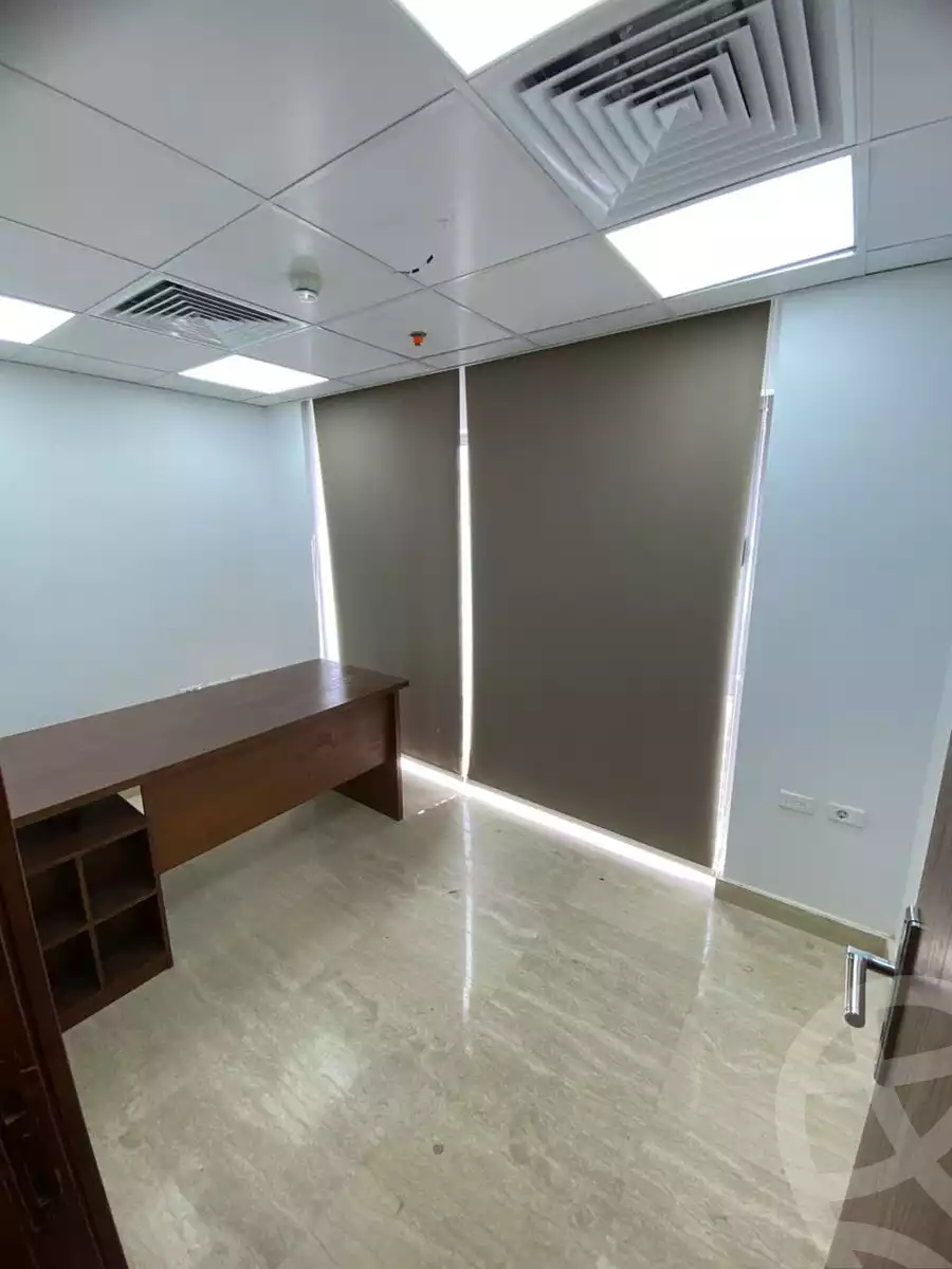 https://aqarmap.com.eg/en/listing/5782145-for-rent-cairo-el-sheikh-zayed-city-compounds-the-courtyard-mall-dorra