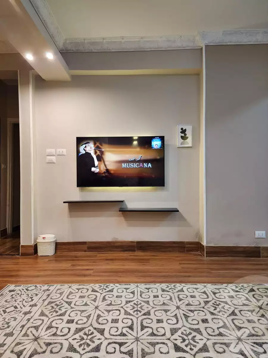 https://aqarmap.com.eg/en/listing/5784752-for-rent-cairo-al-zamalek-shr-th-hsyn