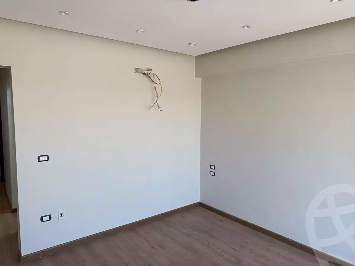 https://aqarmap.com.eg/ar/listing/5495878-for-rent-cairo-new-cairo-lmstqbl-syty-compounds-pulse-mall-melee