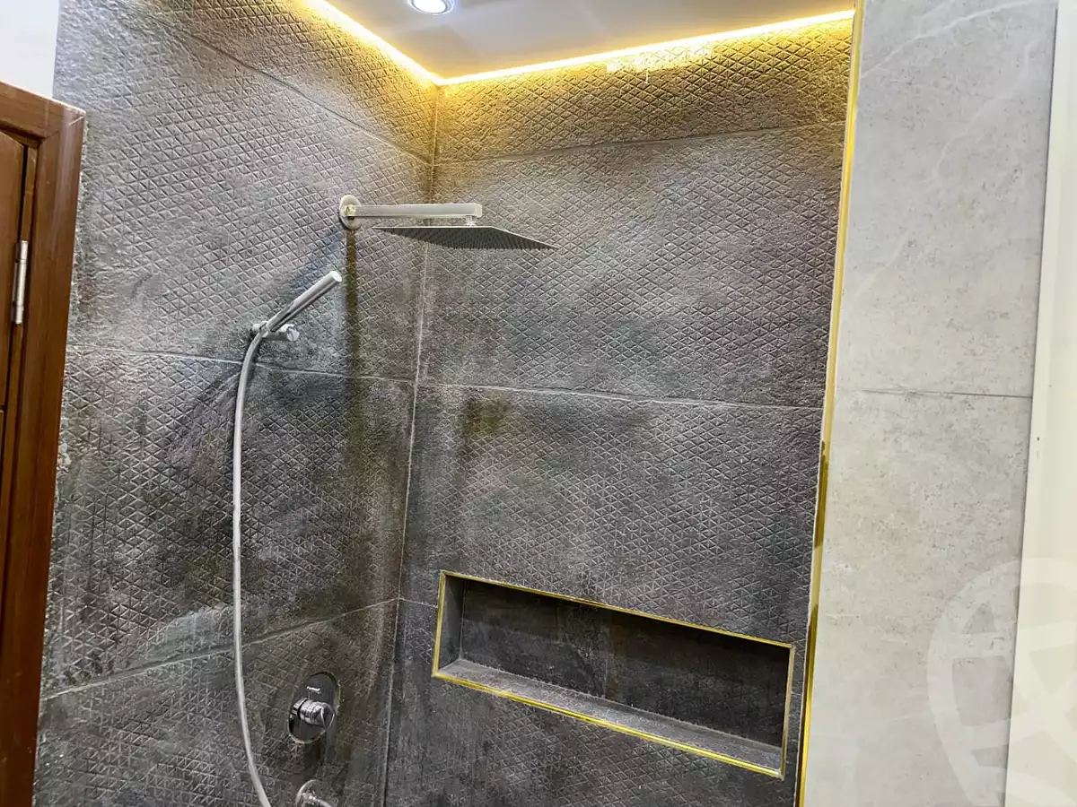 https://aqarmap.com.eg/ar/listing/5495878-for-rent-cairo-new-cairo-lmstqbl-syty-compounds-pulse-mall-melee