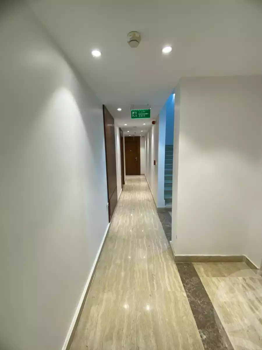 https://aqarmap.com.eg/ar/listing/5785070-for-rent-cairo-el-sheikh-zayed-city-compounds-the-courtyard-mall-dorra