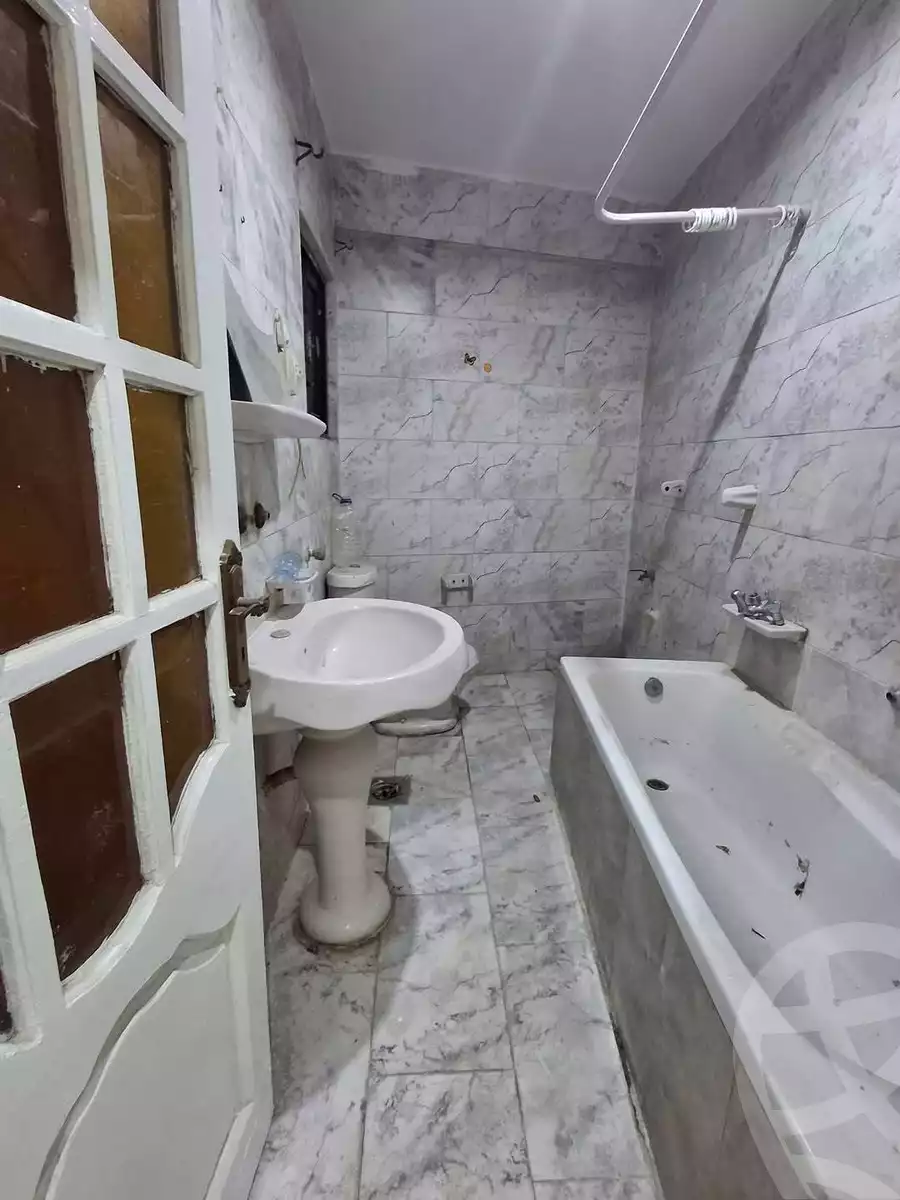 https://aqarmap.com.eg/en/listing/5785437-for-sale-alexandria-l-jmy-lbytsh-ibrahim-othman-st