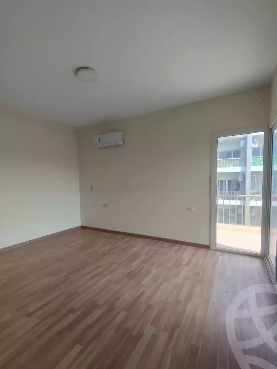 https://aqarmap.com.eg/en/listing/5786384-for-sale-cairo-el-sheikh-zayed-city-compounds-dh-drys