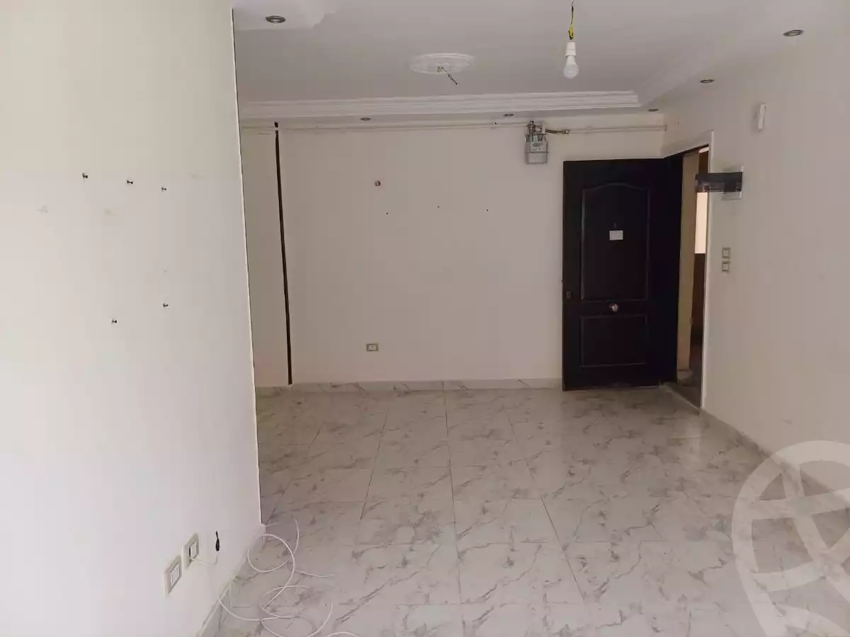 https://aqarmap.com.eg/ar/listing/5786435-for-sale-cairo-6th-of-october-hadaeq-october-kmbwnd-fy-hdyq-ktwbr-degla-gardens