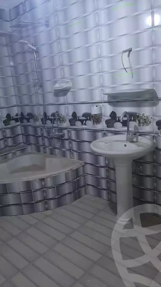 https://aqarmap.com.eg/en/listing/5787631-for-sale-alexandria-l-jmy-lbytsh-sabrin-st