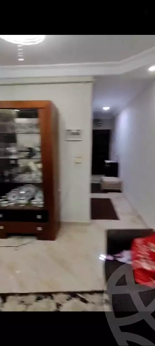 https://aqarmap.com.eg/ar/listing/5790360-for-sale-cairo-el-haram-shareaa-khatem-el-morsalen