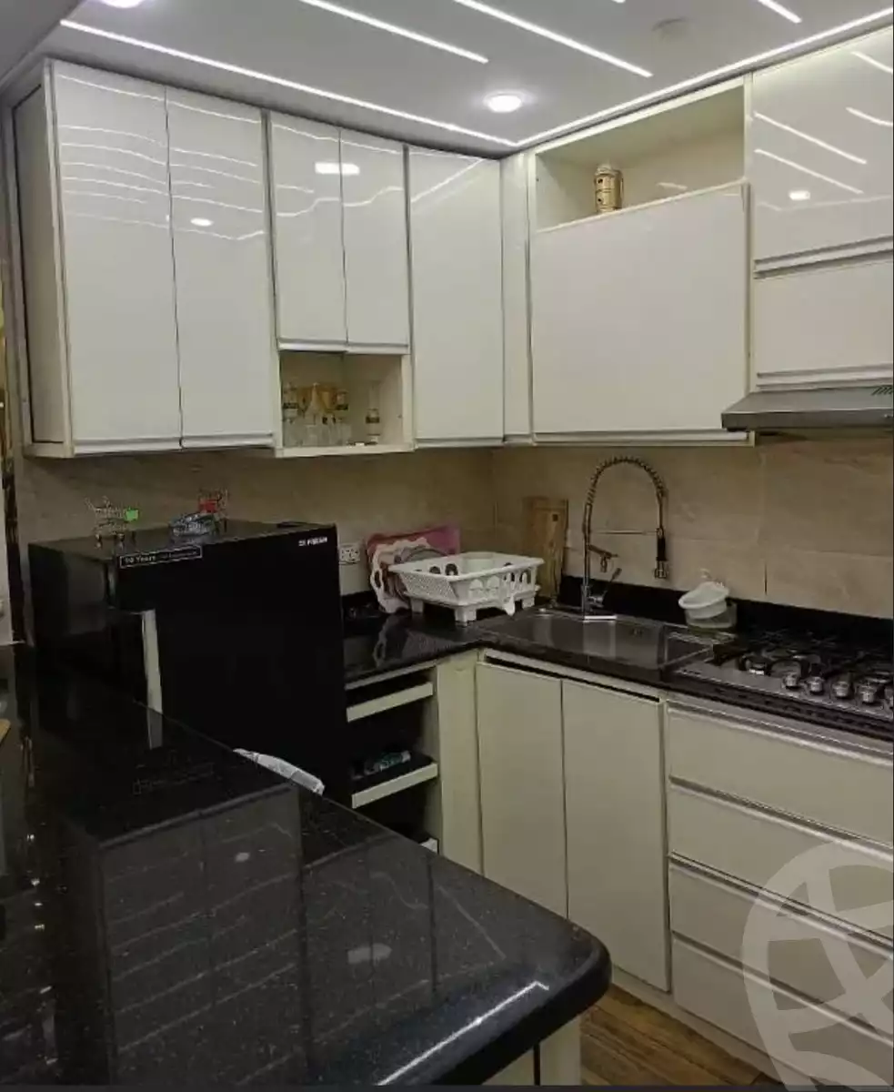https://aqarmap.com.eg/ar/listing/5790877-for-sale-cairo-el-haram-shareaa-khatem-el-morsalen