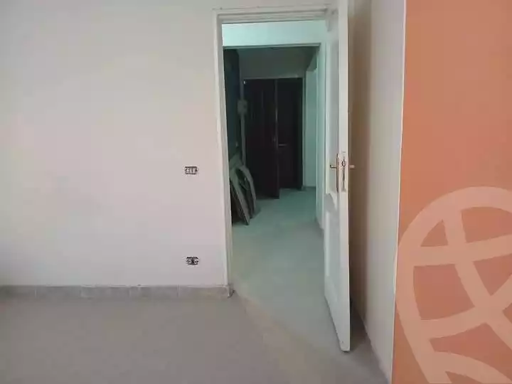 https://aqarmap.com.eg/en/listing/5791089-for-sale-cairo-mokattam-el-hadabah-el-wosta-el-mantaqa-el-rabaa-street-33
