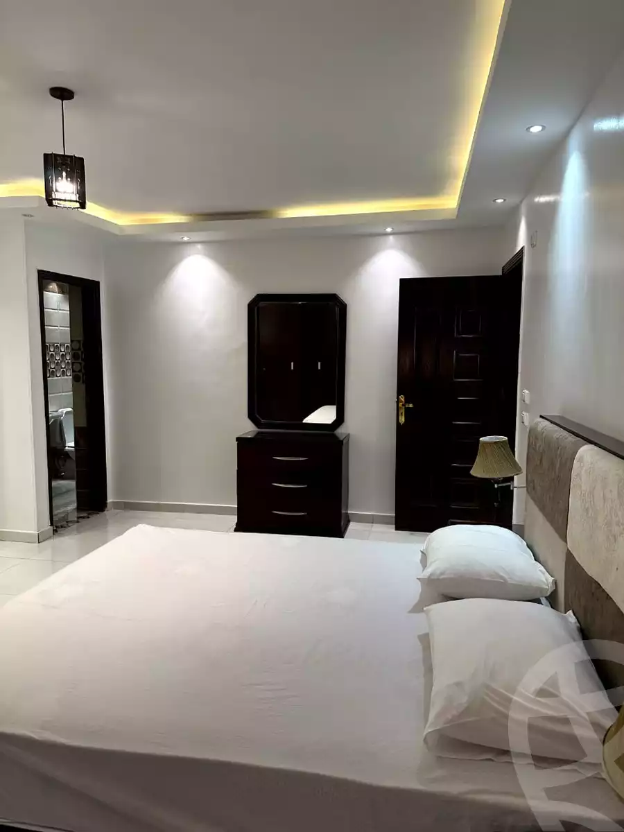 https://aqarmap.com.eg/ar/listing/5792211-for-rent-cairo-el-mohandesen-meet-oqbah-esraa-al-malmin-st