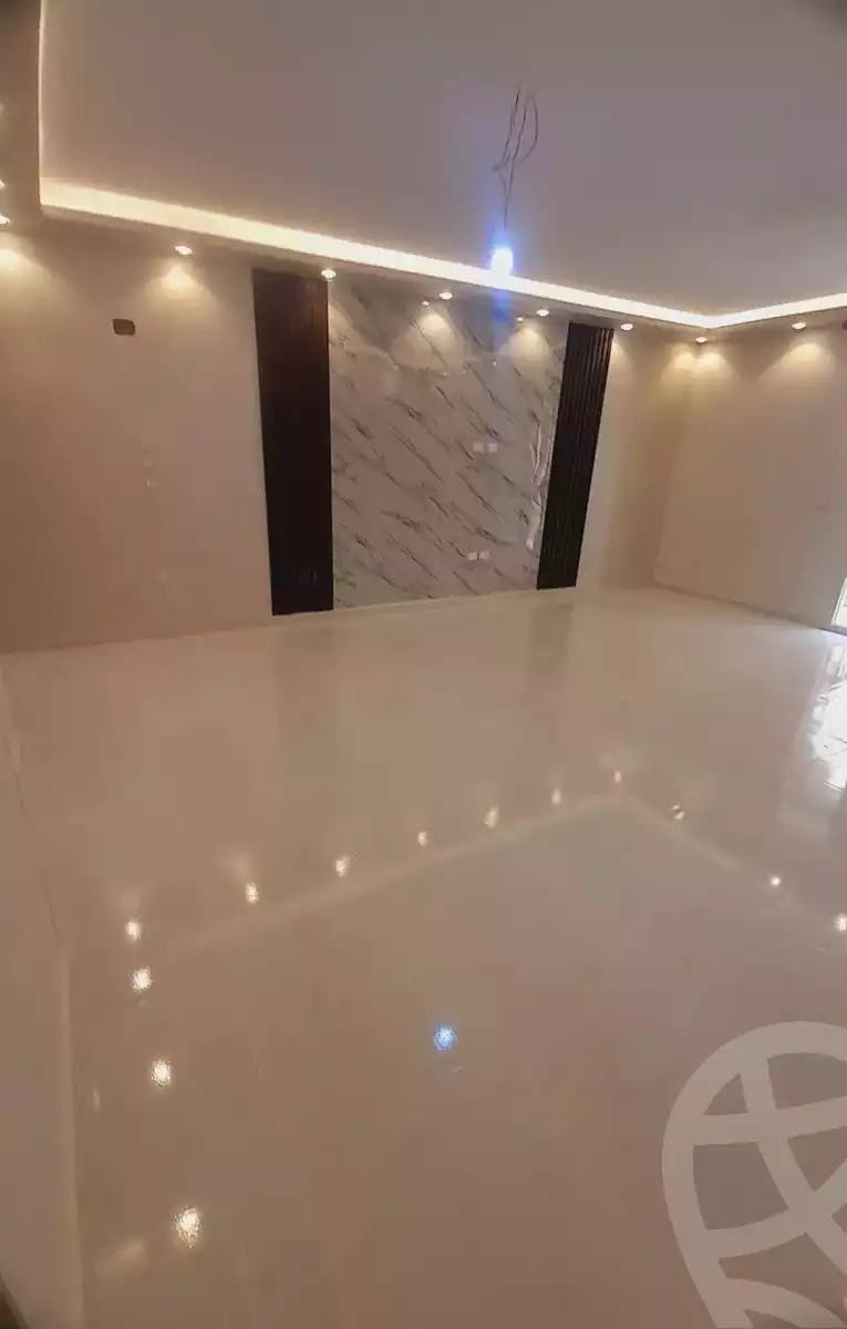 https://aqarmap.com.eg/ar/listing/5793211-for-rent-cairo-mokattam-el-hadabah-el-wosta-rd-lmbhth