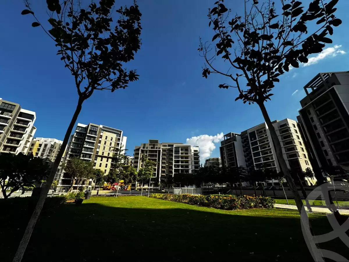 https://aqarmap.com.eg/ar/listing/5794581-for-sale-cairo-el-sheikh-zayed-city-compounds-zyd-wr-llttwyr-park-towers-zed-el-sheikh-zayed-compound