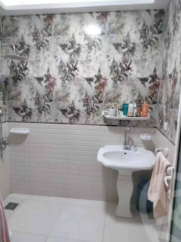 https://aqarmap.com.eg/en/listing/5796610-for-sale-alexandria-l-jmy-lbytsh-khalil-ballw-st