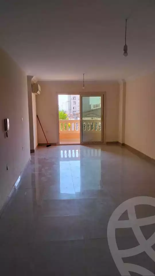 https://aqarmap.com.eg/en/listing/5796807-for-sale-cairo-mokattam-compounds