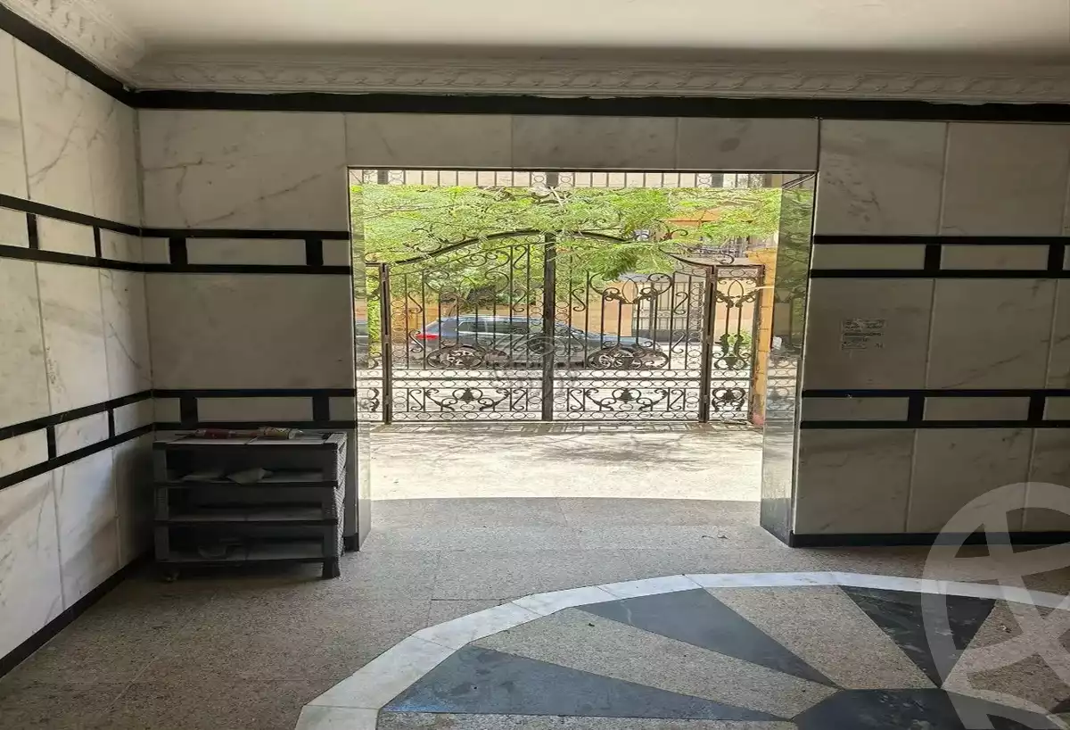 https://aqarmap.com.eg/en/listing/5801569-for-sale-cairo-6th-of-october-el-ahyaa-neighborhood-2nd-el-saadany-st