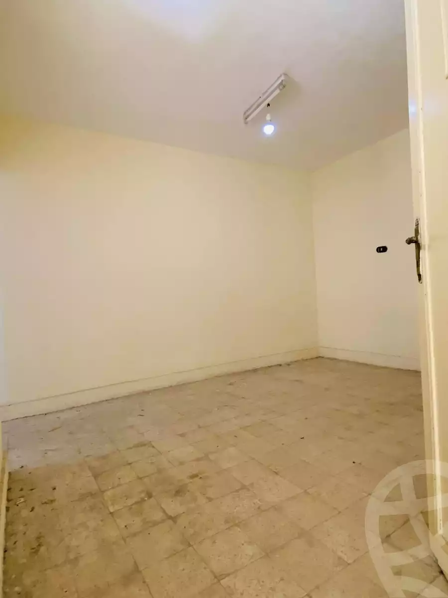 https://aqarmap.com.eg/en/listing/5803517-for-sale-alexandria-l-jmy-lbytsh-shahr-al-assal-st