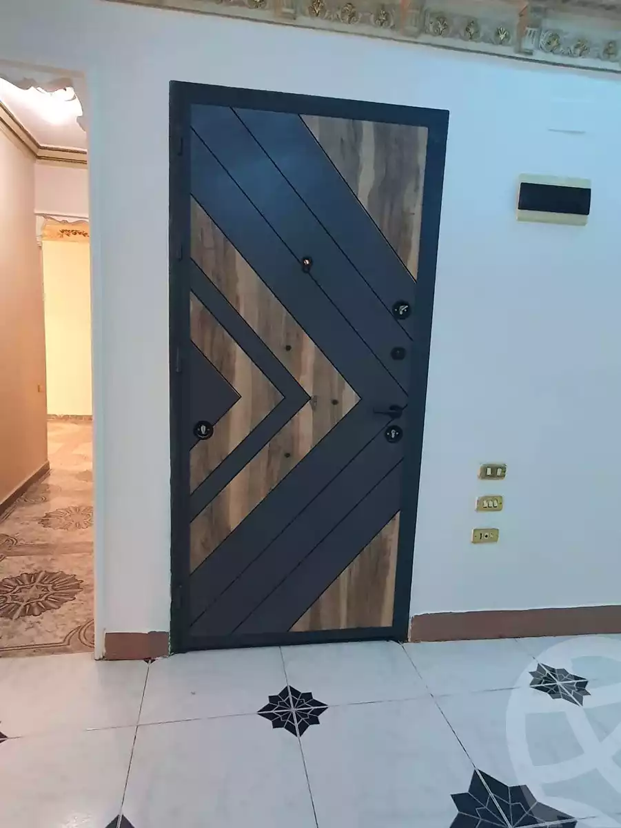 https://aqarmap.com.eg/en/listing/5803966-for-sale-alexandria-moharram-bey-tryq-qn-lswys