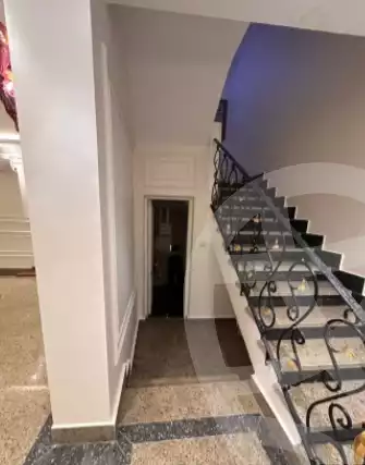 https://aqarmap.com.eg/en/listing/5804211-for-sale-cairo-el-shorouk-compounds-el-hayah-residence