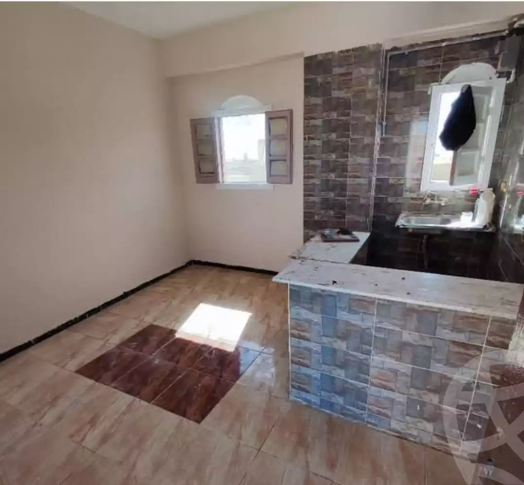 https://aqarmap.com.eg/en/listing/5804667-for-rent-cairo-15th-of-may-mjwr-33