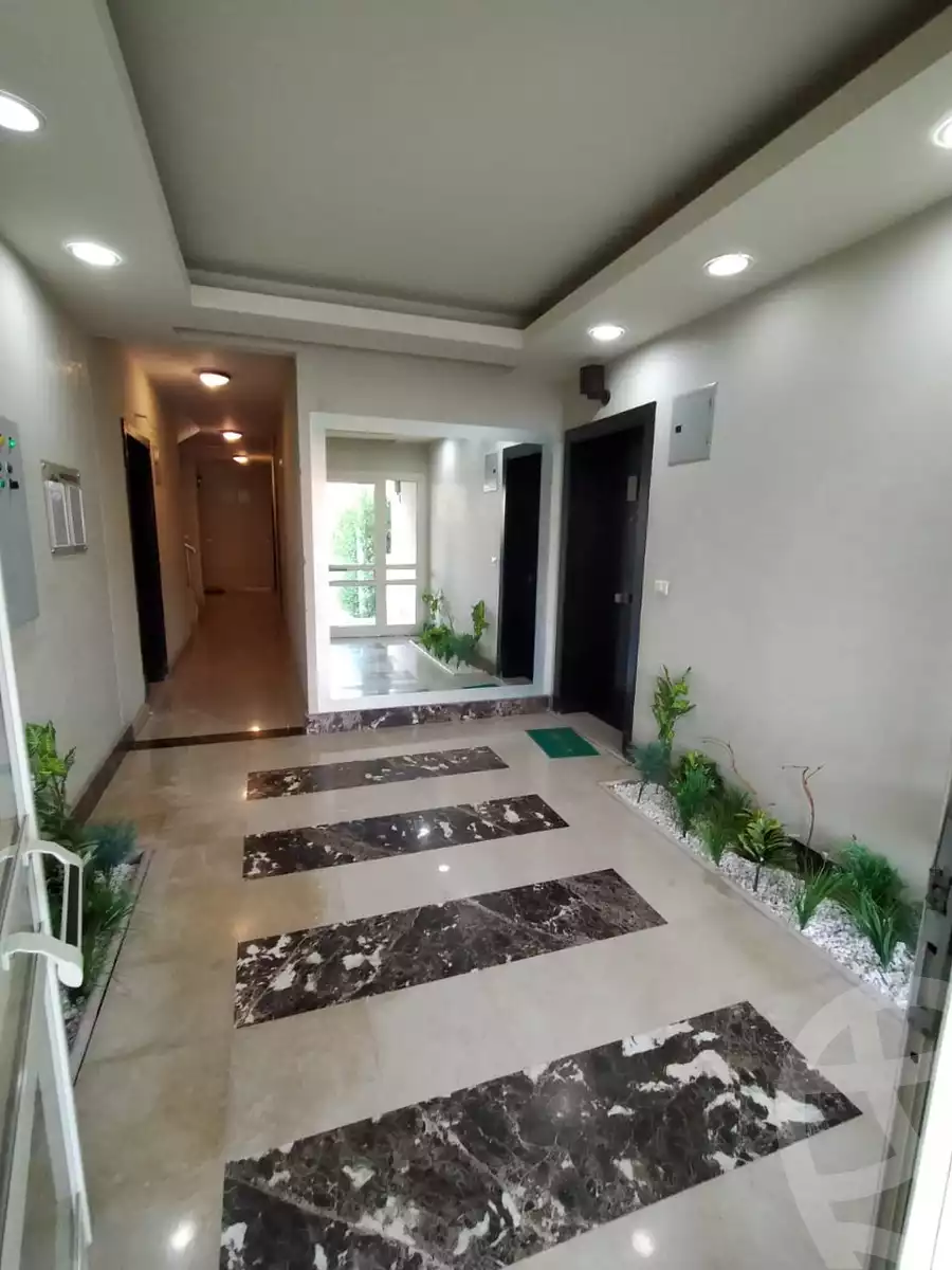 https://aqarmap.com.eg/en/listing/5805816-for-rent-cairo-el-sheikh-zayed-city-compounds-dh-drys