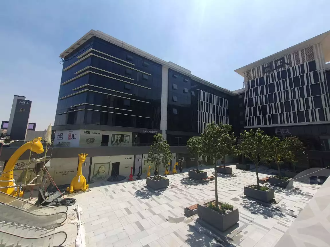 https://aqarmap.com.eg/en/listing/5805825-for-sale-cairo-new-cairo-compounds-hq