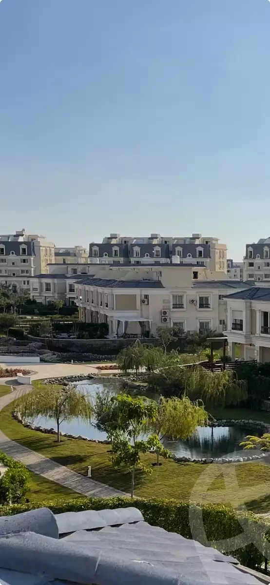 https://aqarmap.com.eg/ar/listing/5806635-for-sale-cairo-new-cairo-compounds-mountain-view-hyde-park