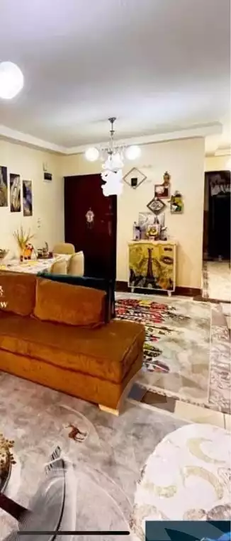 https://aqarmap.com.eg/ar/listing/5807796-for-sale-alexandria-miami-khld-bn-lwlyd