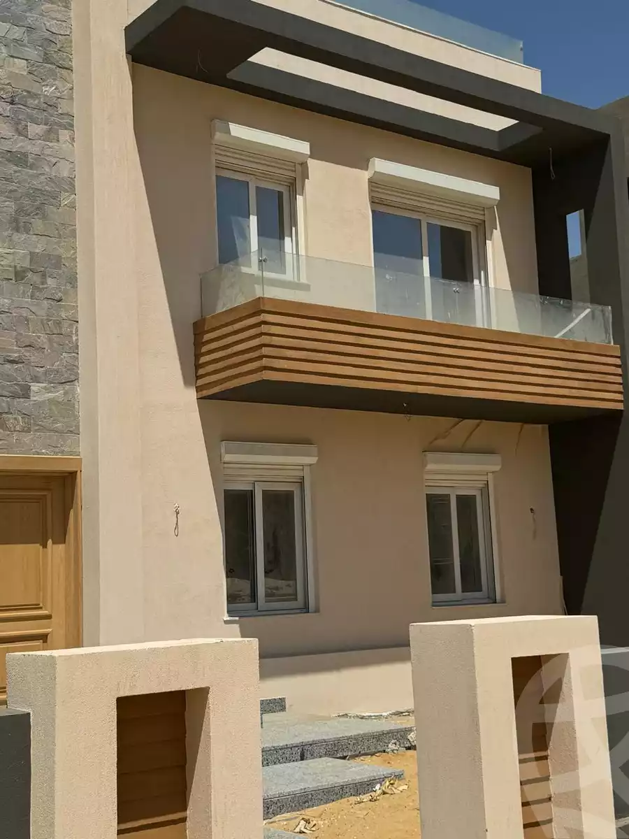 https://aqarmap.com.eg/en/listing/5811120-for-sale-cairo-el-sheikh-zayed-city-lshykh-zyd-ljdyd-zayard-north-strike-compound-palmier