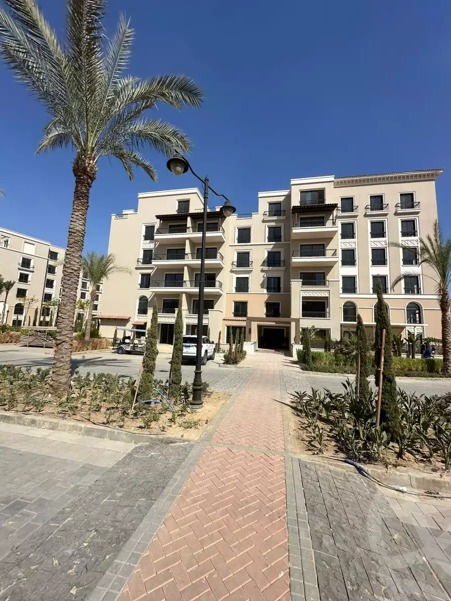 https://aqarmap.com.eg/en/listing/5811609-for-sale-cairo-el-sheikh-zayed-city-compounds-kmbwnd-fyldj-wyst-dr-llttwyr