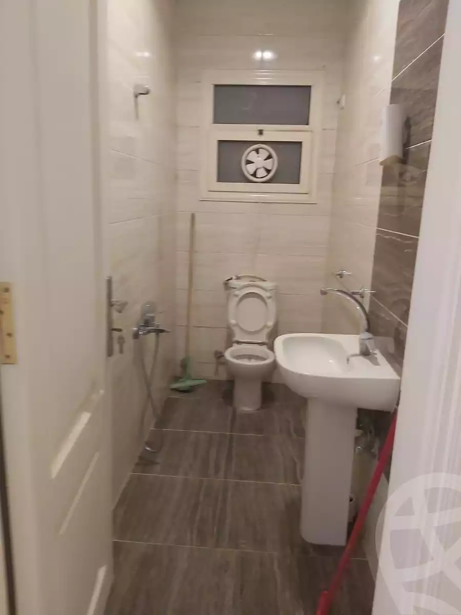 https://aqarmap.com.eg/ar/listing/5813864-for-rent-cairo-el-sheikh-zayed-city-compounds-green-3