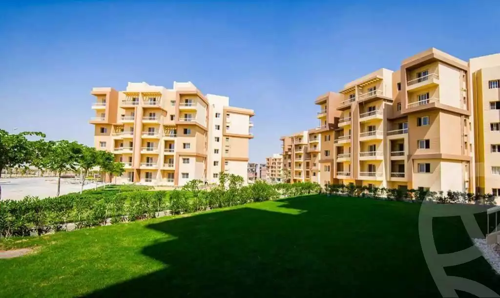 https://aqarmap.com.eg/ar/listing/5814742-for-sale-cairo-6th-of-october-hadaeq-october-kmbwnd-fy-hdyq-ktwbr-ashgar-city