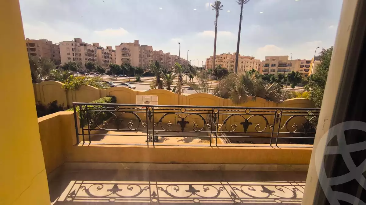 https://aqarmap.com.eg/ar/listing/5815274-for-rent-cairo-new-cairo-compounds-les-rois