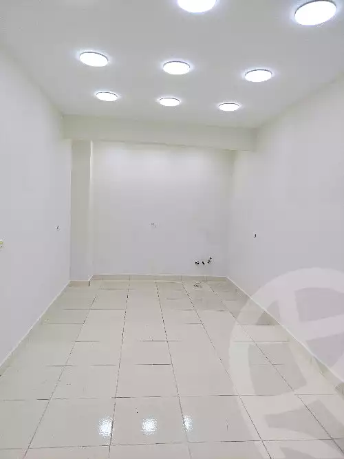 https://aqarmap.com.eg/ar/listing/5816091-for-rent-cairo-mokattam-lhdb-l-ly-shareaa-9