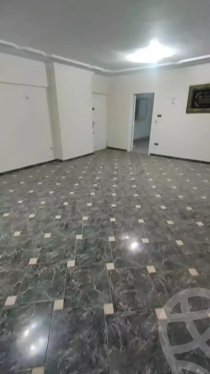 https://aqarmap.com.eg/en/listing/5817027-for-sale-cairo-helwan-helwan-el-sharkeya-mostafa-safwat-st