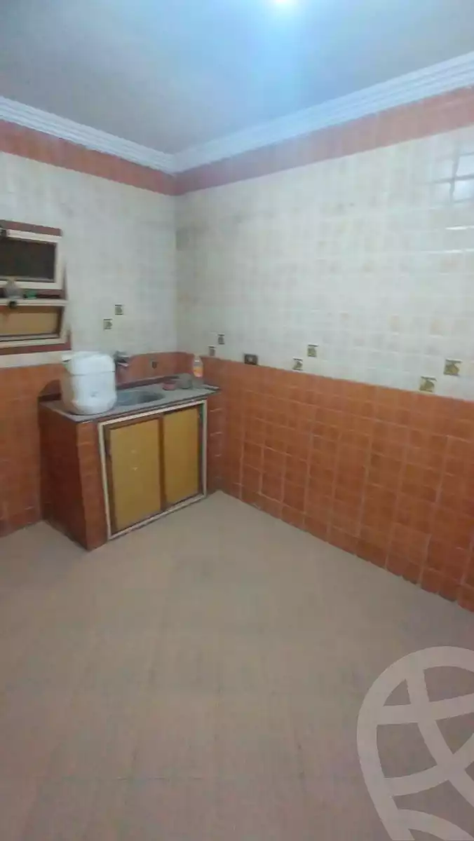 https://aqarmap.com.eg/en/listing/5820756-for-sale-cairo-helwan-helwan-el-sharkeya-mostafa-safwat-st