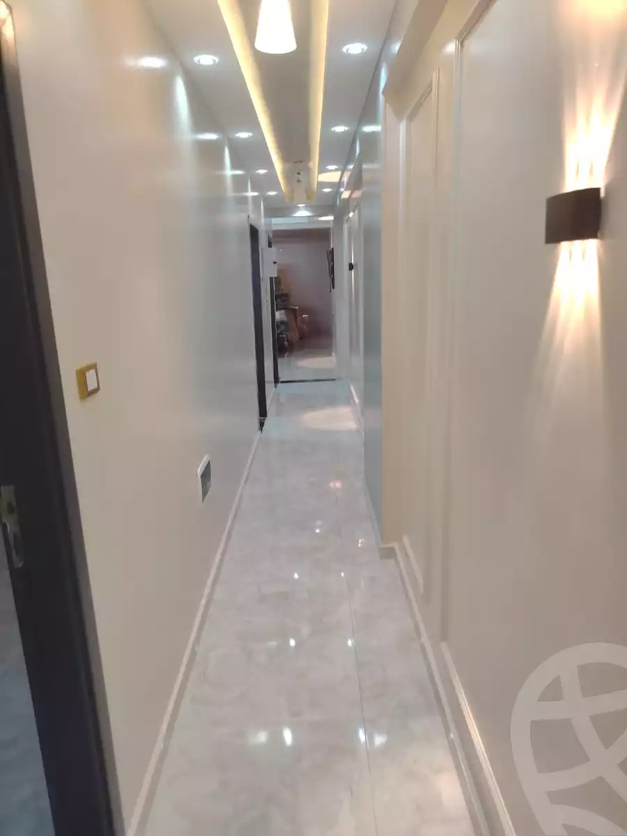 https://aqarmap.com.eg/en/listing/5821117-for-sale-cairo-faisal-el-maryotyah-town-valley-compound-sakan